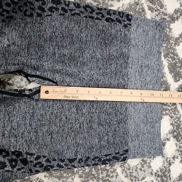 PINK victoria secret Grey women's size large leggings - Picture 4 of 7